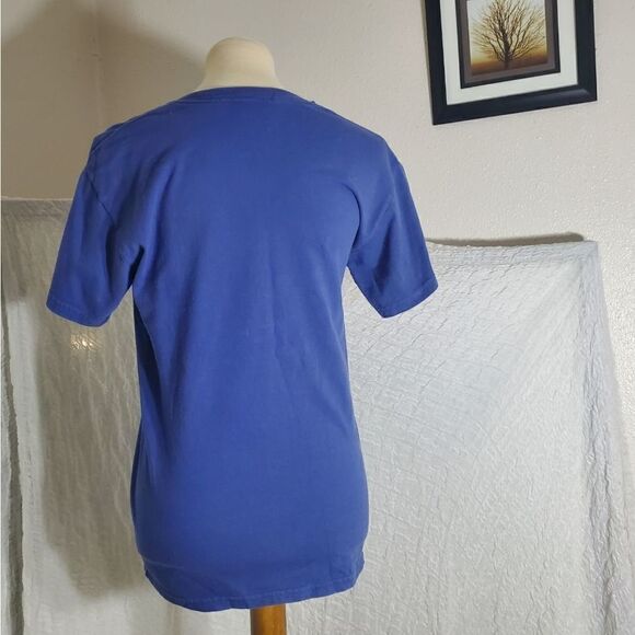 Disney 2005 Graphic T-Shirt Size - Picture 4 of 8